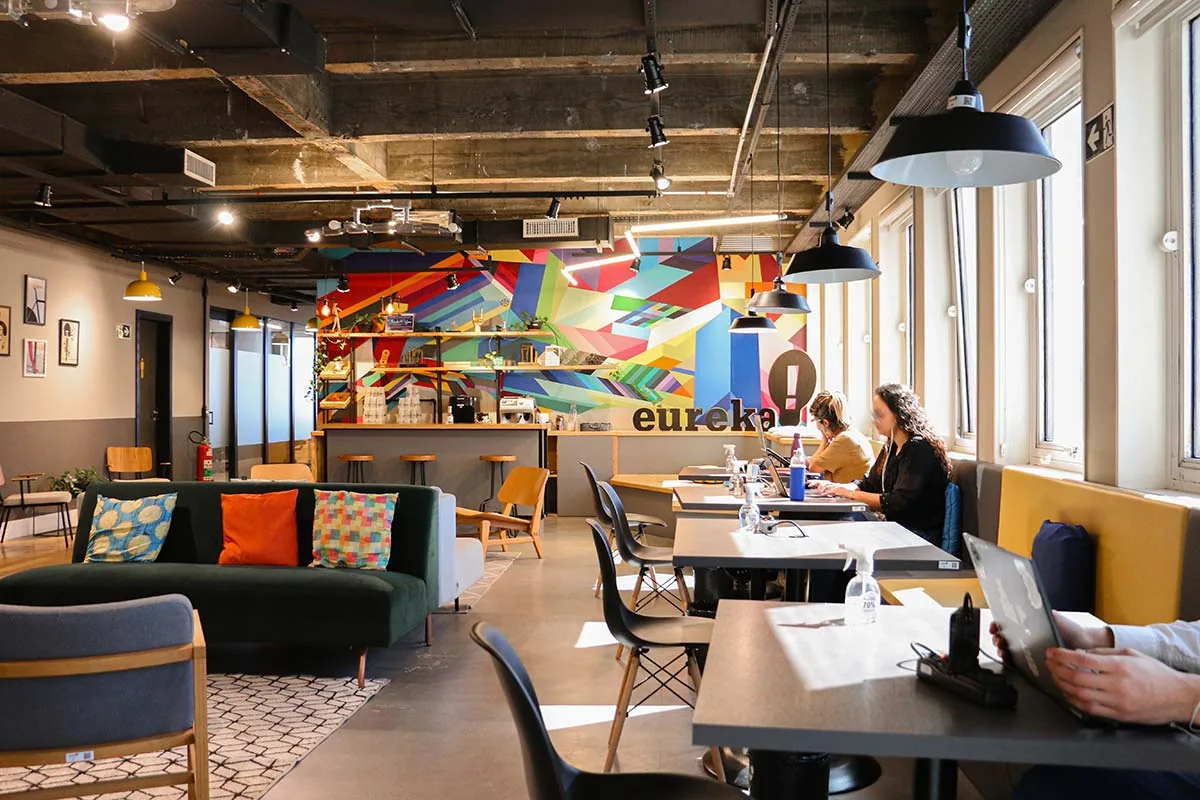 Fachada da Eureka Coworking Paulista 2439